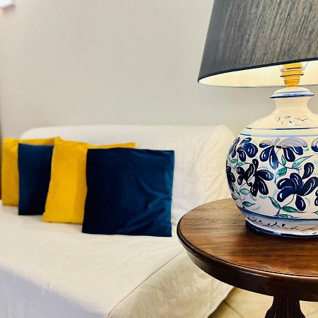 Gesu Nuovo Apartment Naples Luaran gambar