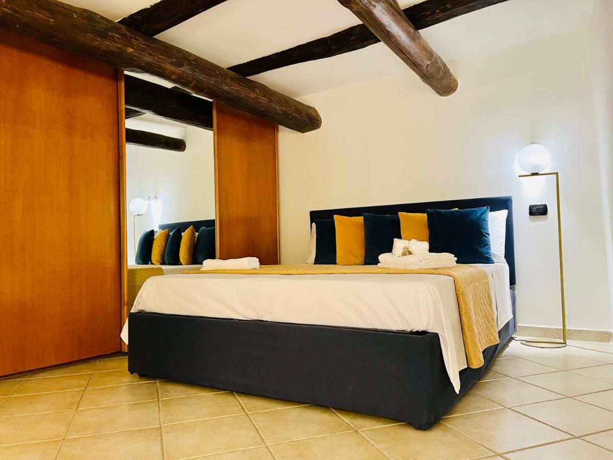 Gesu Nuovo Apartment Naples Luaran gambar